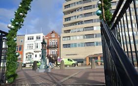Fraai appartement direct aan zee op toplocatie.
